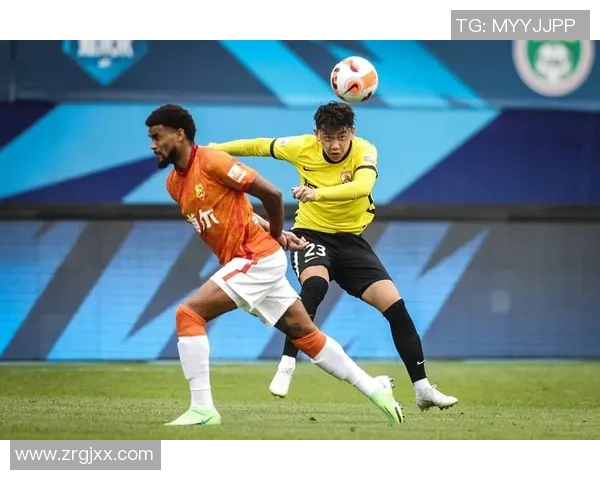 武汉足球队在城市联赛中的默契配合与战术分析探讨